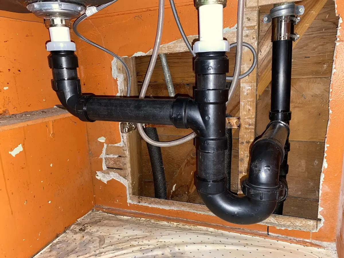 Professional Pipe Bursting equipment and tools on the job in Shelbyville